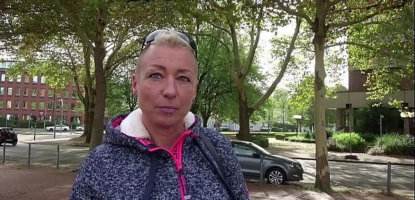 GERMAN SCOUT - MUTTER MANDY IN DEN ARSCH GEFICKT BEI CASTING